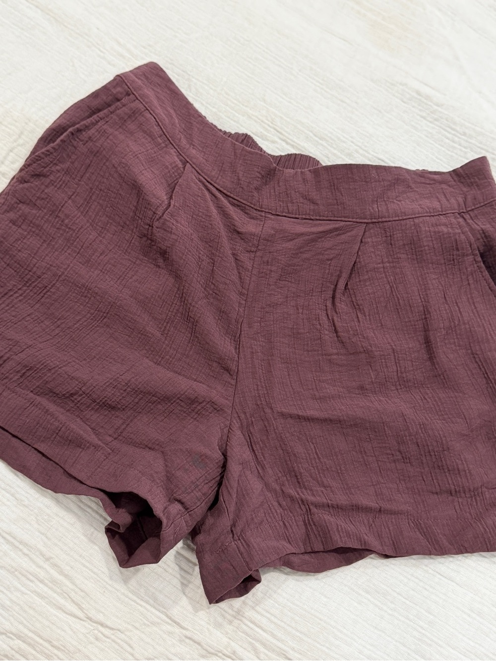 Women's Soft Gauze Pull-On Shorts in Plum